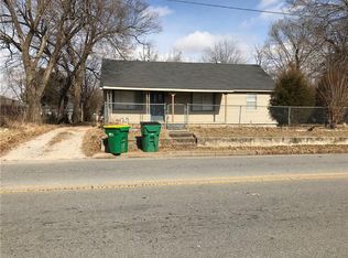 306 Caudle Ave, Springdale, AR 72764
