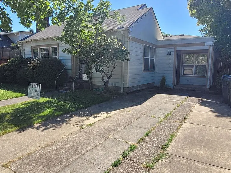 1512 Lincoln St — Photo 21