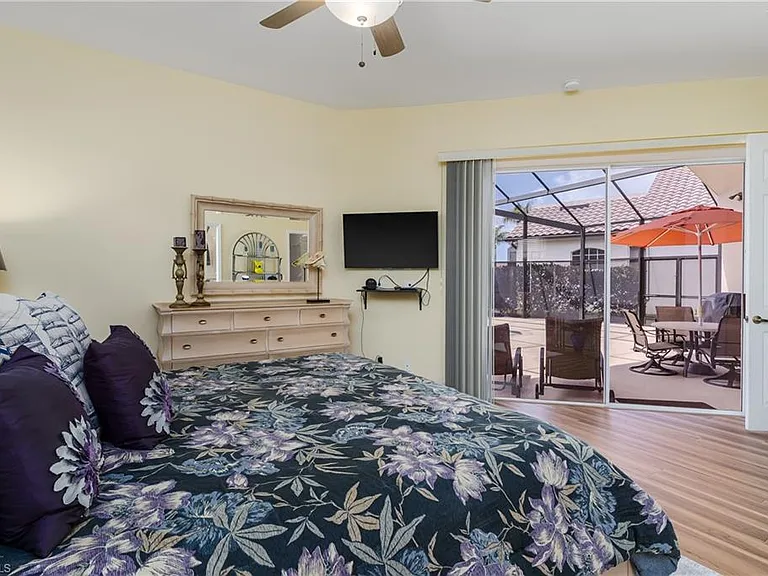 28460 Highgate Dr — Photo 21