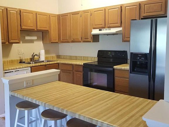 2nd image of 12205 Peach Crest Dr #902-L