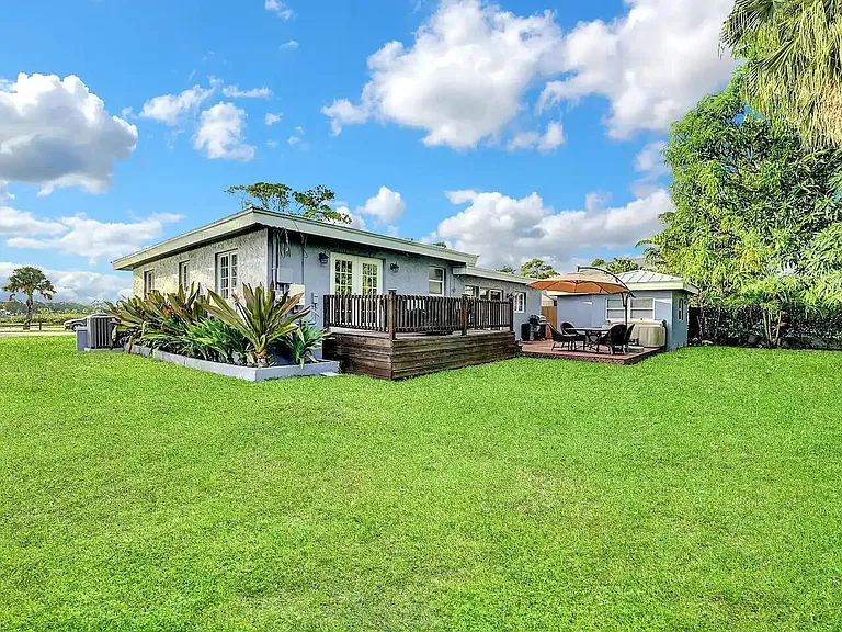 5574 Lake Osborne Dr — Photo 37