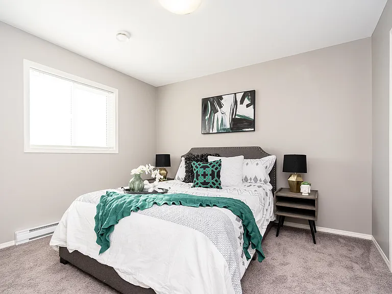 2096 De Vries Ave — Photo 23