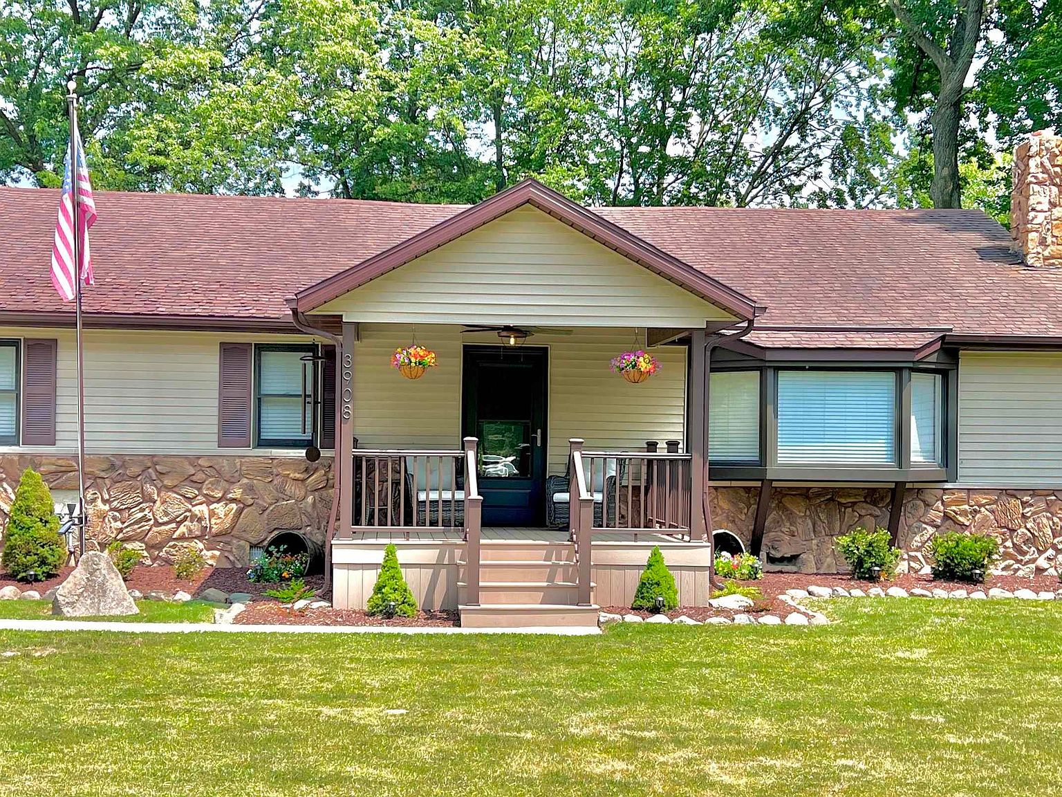 3908 State Rd, Fort Gratiot, MI 48059 MLS 50112800 Zillow