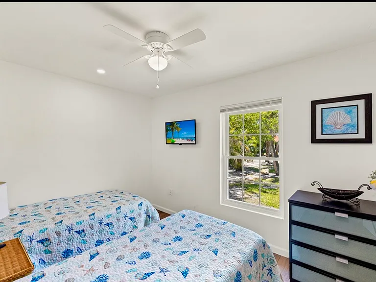 1932 Roseate Ln — Photo 16