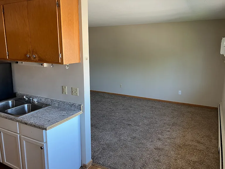 420 73rd St E #5 — Photo 12