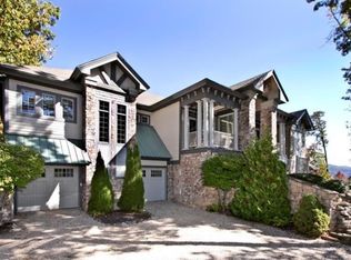 921 Smokey Holw, Dillard, GA 30537