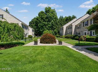 25 Indian Harbor Dr APT 3, Greenwich, CT 06830