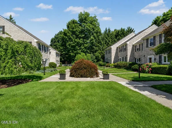 25 Indian Harbor Dr APT 3, Greenwich, CT 06830