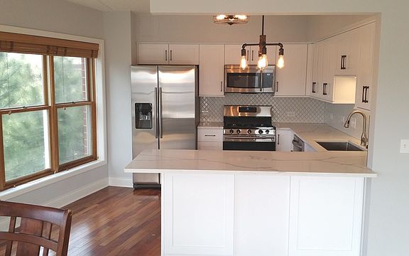4th image of 8200 N Lincoln Ave #311