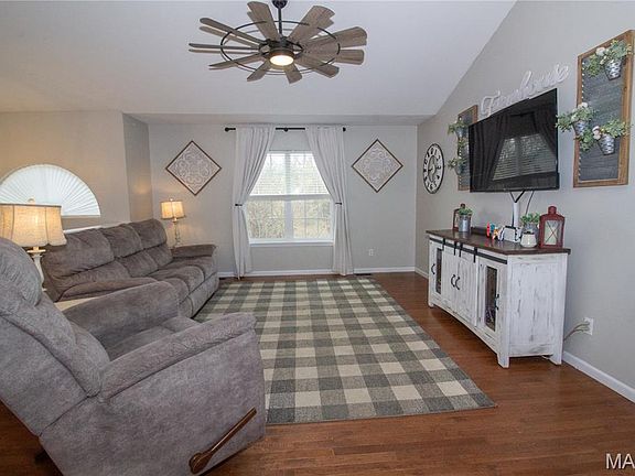 3rd image of 22935 Revelation Rd