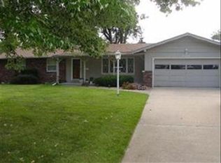 2065 S Cedarbrook Ave, Springfield, MO 65804