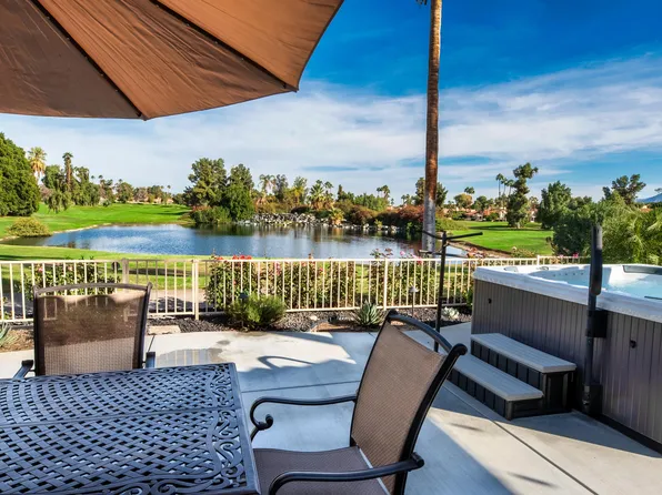230 W Kavenish Dr, Rancho Mirage, CA 92270