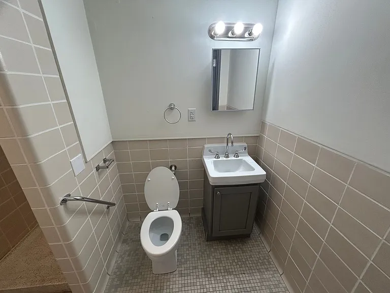 703 N Park 704 Tarn — Photo 58
