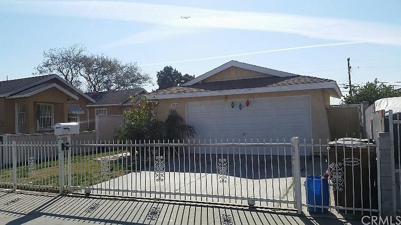 1st image of 1230 W 88th St