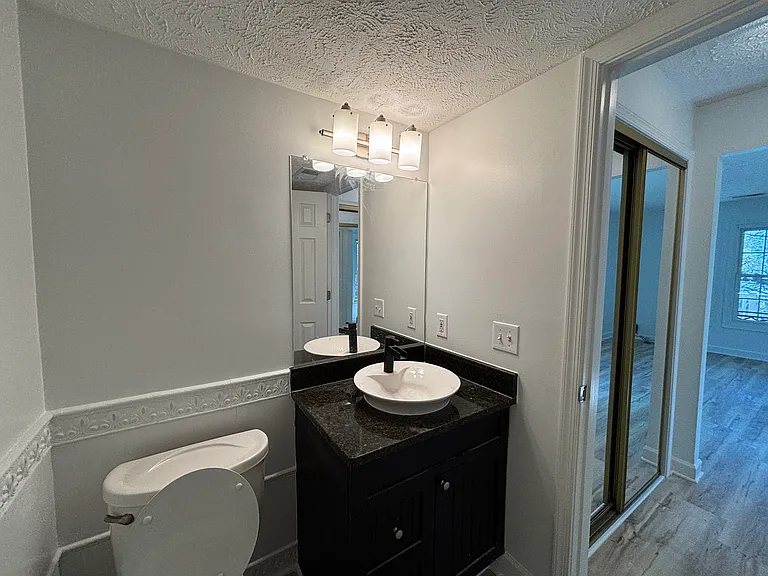 3804 Ridge Knoll Ct #305A — Photo 12