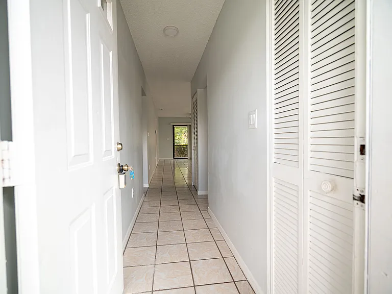 5254 Treetops Dr — Photo 8