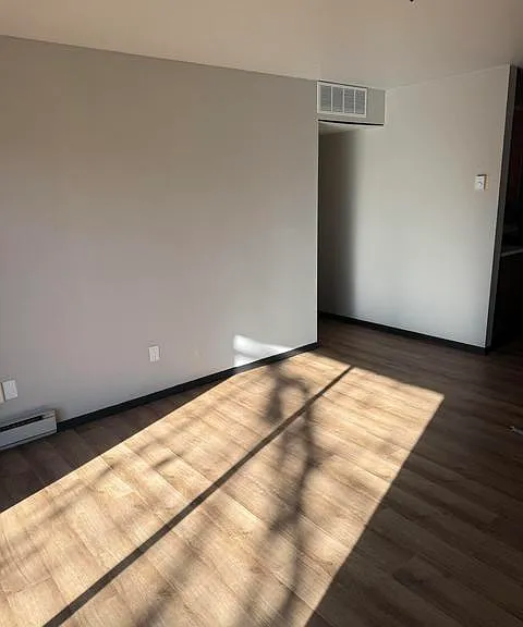 N115W17103 Armada Dr — Photo 8
