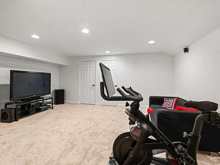 926 Duncan Ave — Photo 62
