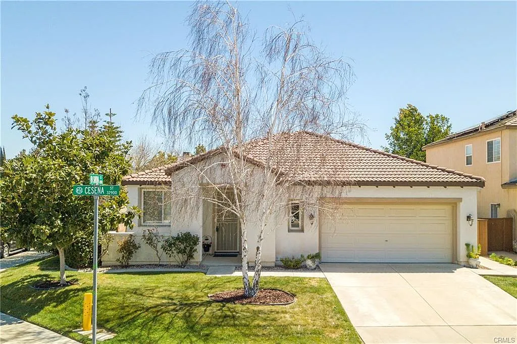 3 bed, 2110 sqft, $3,350 — Photo 1