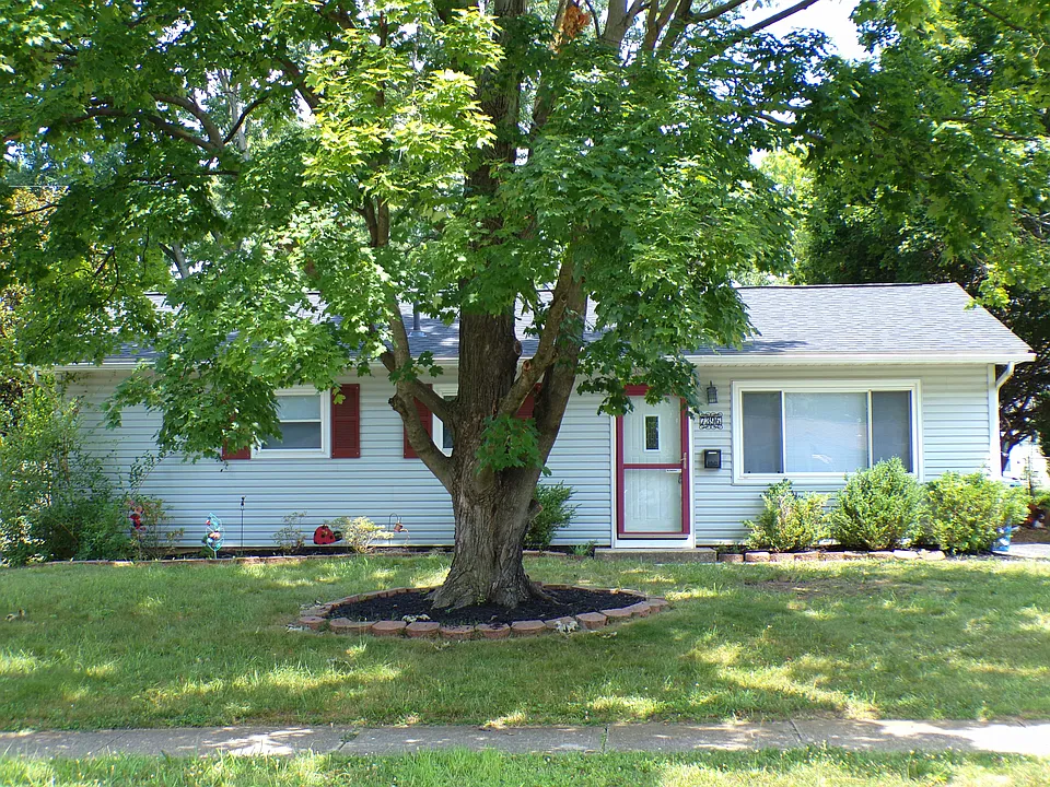 7396 Sabre Ave