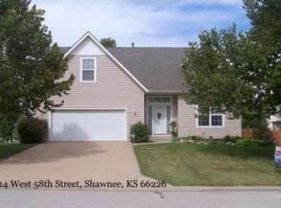 23715 W 58th St, Shawnee, KS 66226