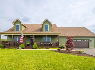 606 E 900 N, Westville, IN 46391