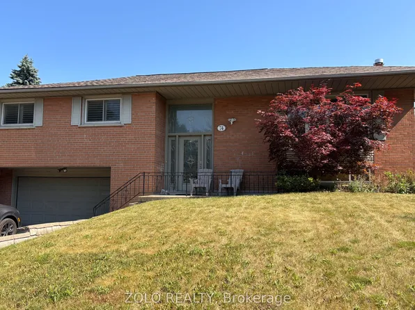 74 Ladyslipper Ct, Markham, ON L3T 2S7