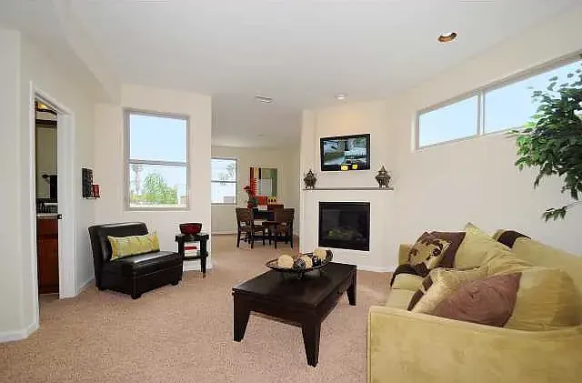 1371 Grand Ave #1371 — Photo 4