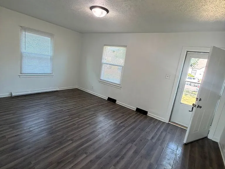 207 Taft St — Photo 8