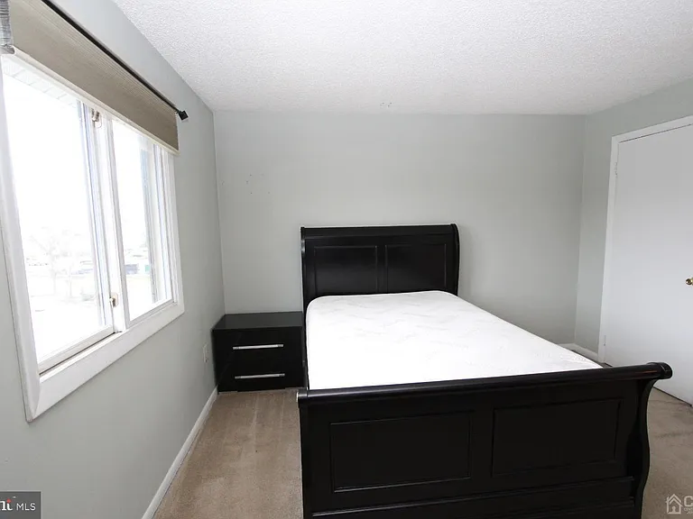 5015 Ravens Crest Dr — Photo 17