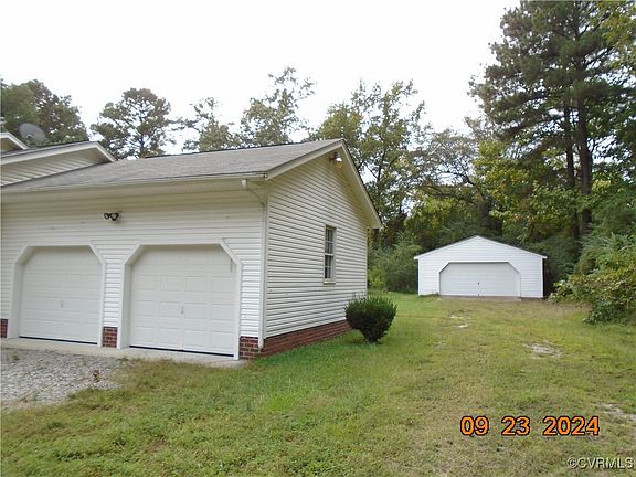 3rd image of 7872 Thomas Brown Ln