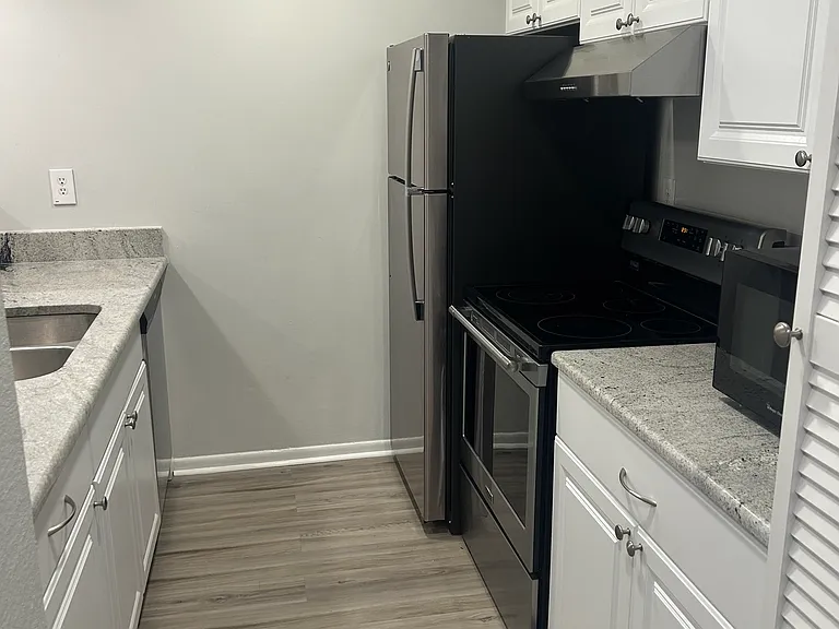 6683 Whispering Oak Pl #3 — Photo 8