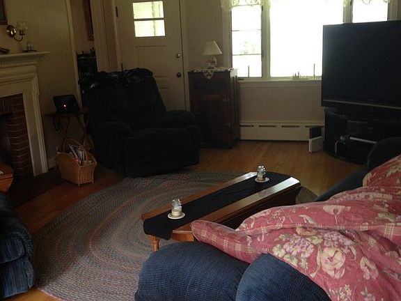 Living Room/Front Door