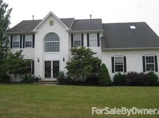 63 Ruppert Dr, Somerset, NJ 08873