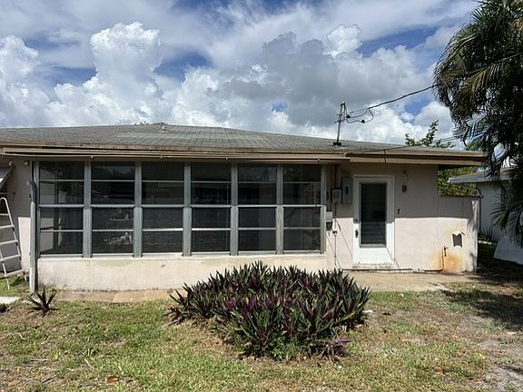3rd image of 2210 N 57th Ave