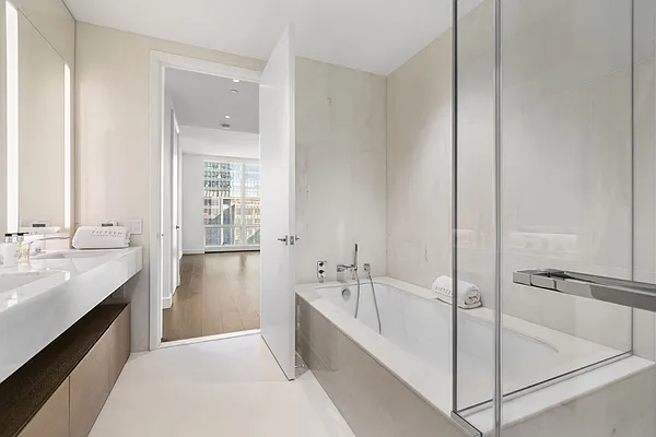 Rented by Compass | media 34