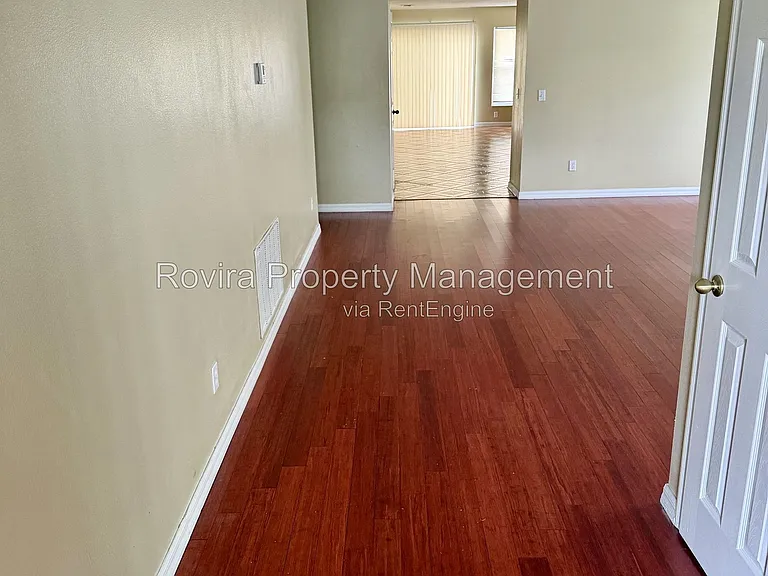 1326 Aguacate Ct — Photo 9