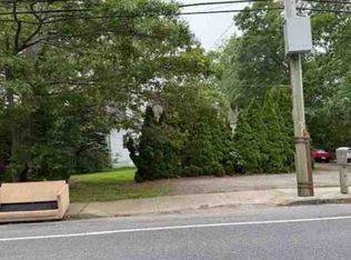 114 Moriches Middle Island Rd, Shirley, NY 11967