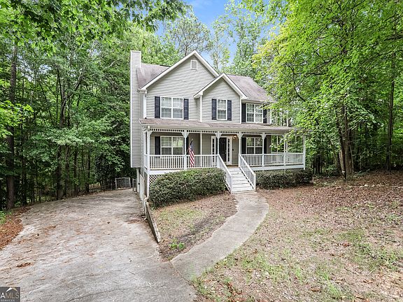 2nd image of 676 Angela Dr