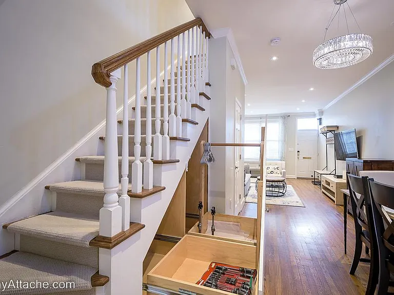 1421 Hopkins St NW — Photo 14