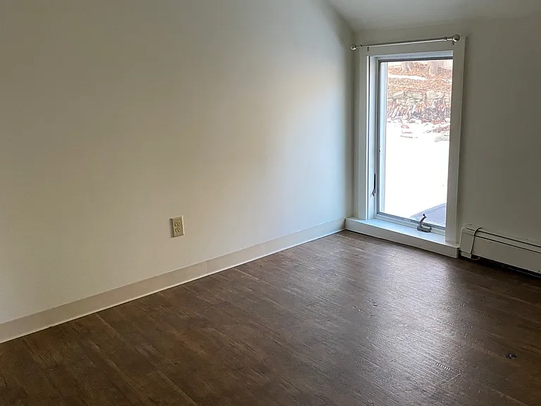 806 Middle St #2 — Photo 10