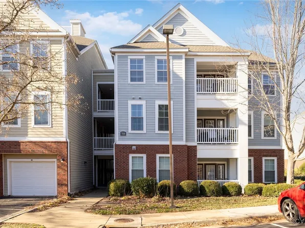 704 Bristol Village Dr APT 105, Midlothian, VA 23114