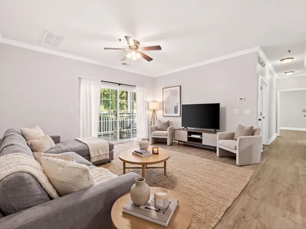7003 Lenox Village Dr #5, Nashville, TN 37211