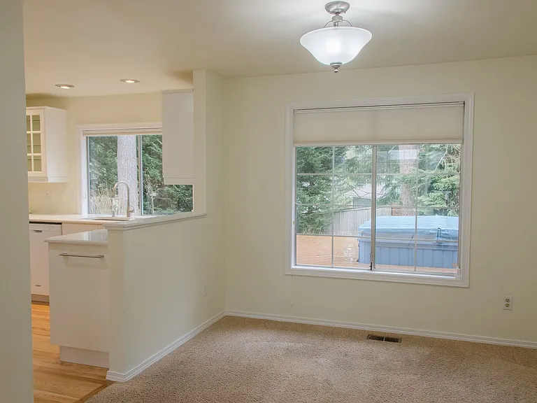23954 SE 42nd Pl — Photo 23