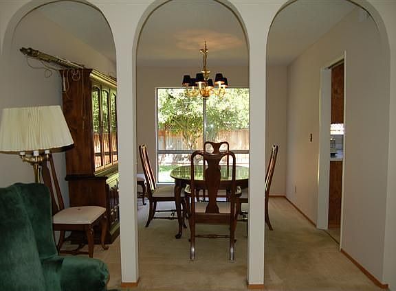 5th image of 872 Hollenbeck Ave