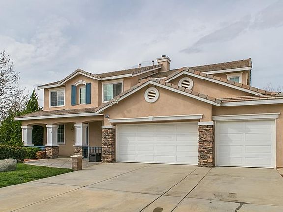 3rd image of 28752 Evening Passage Dr