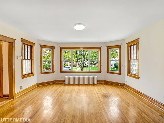 4th image of 2628 N 76th Ave