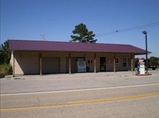 1702 Genesis Rd, Lancing, TN 37770