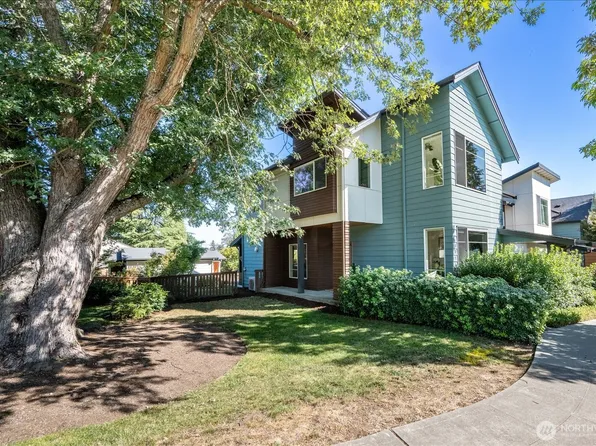 3016 S Adams Street, Seattle, WA 98108