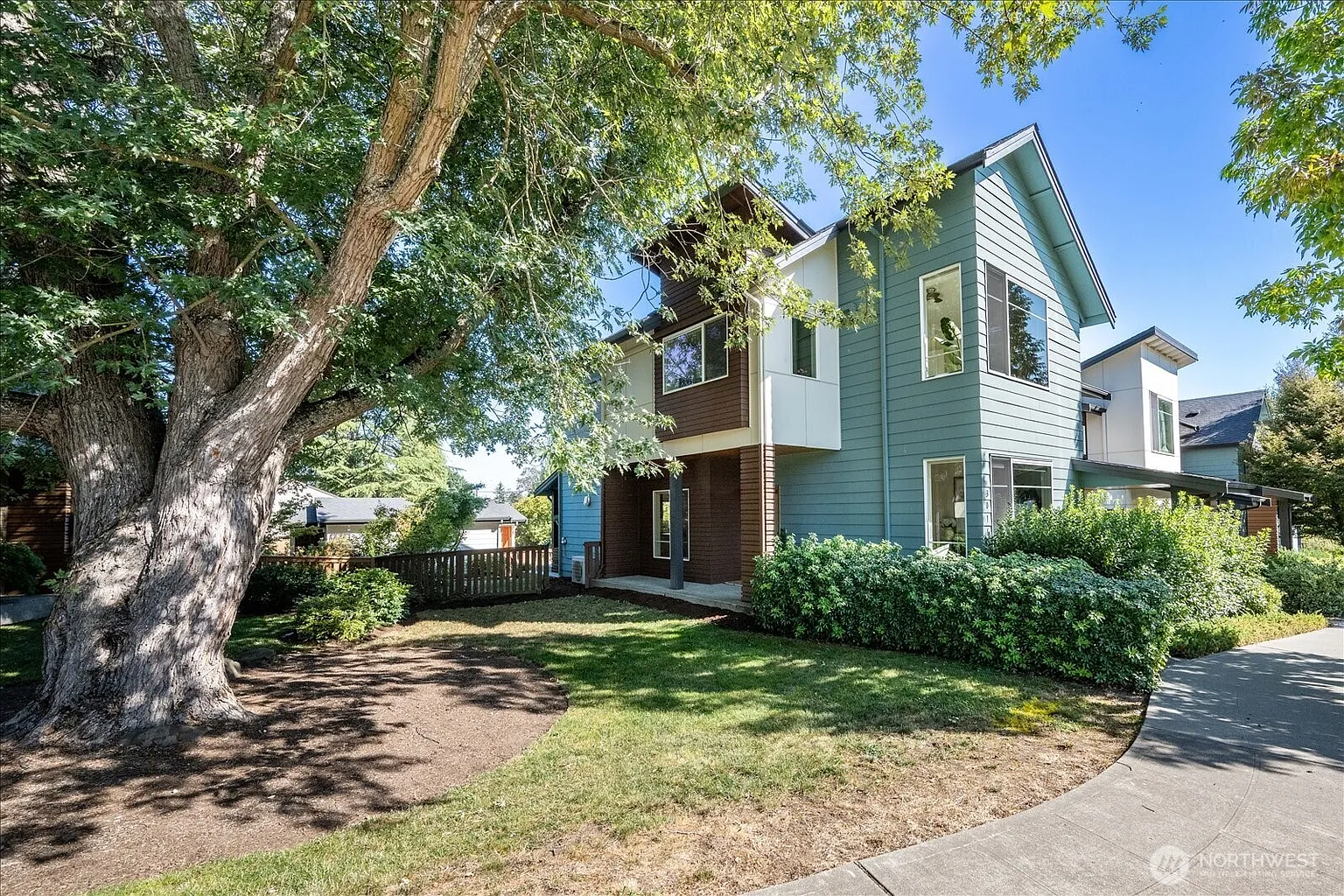 3016 S Adams Street photo 1
